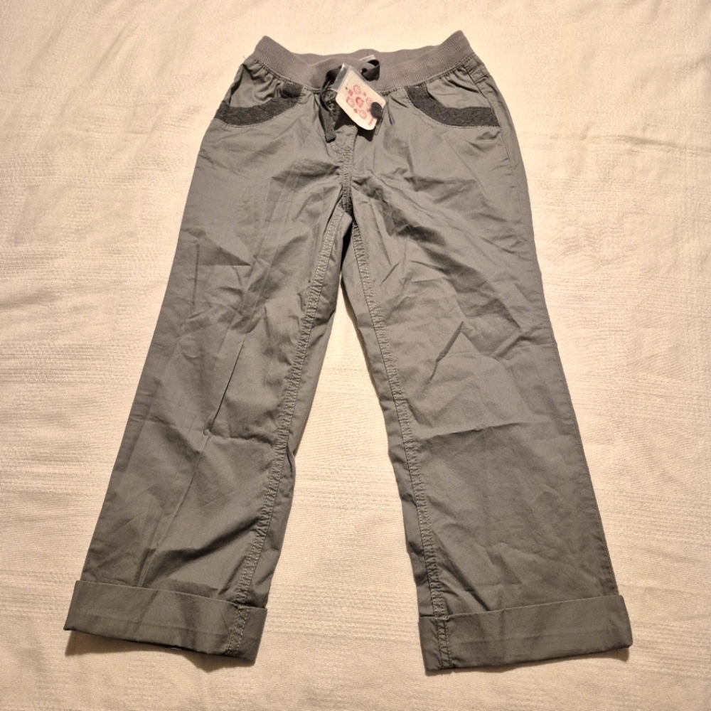 Hanna Andersson girls size 130 or 8 gray soft waisted pull on pants, NWT